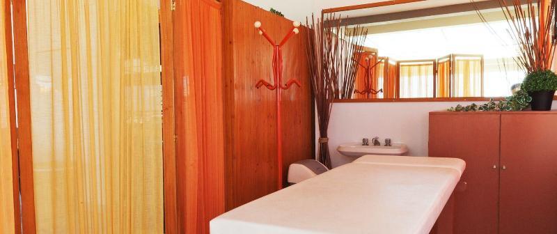 Hotel President Vasto Luaran gambar