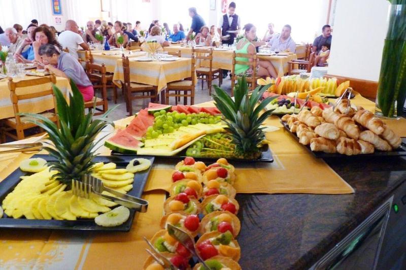 Hotel President Vasto Luaran gambar